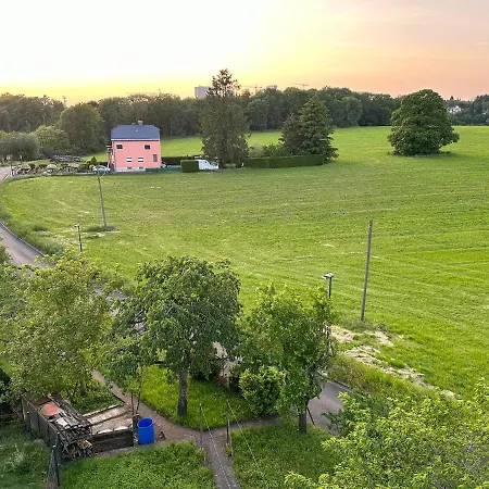 Good Connection Airport & *