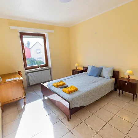 Apartmanhotel Good Connection Airport & *