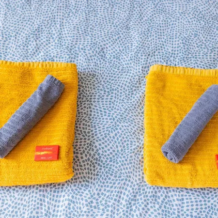 Good Connection Airport & * Lucembursko