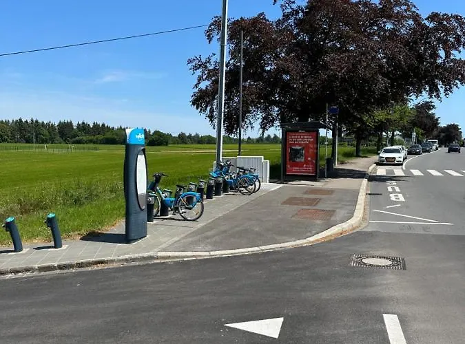 Good Connection Airport & * Lucembursko